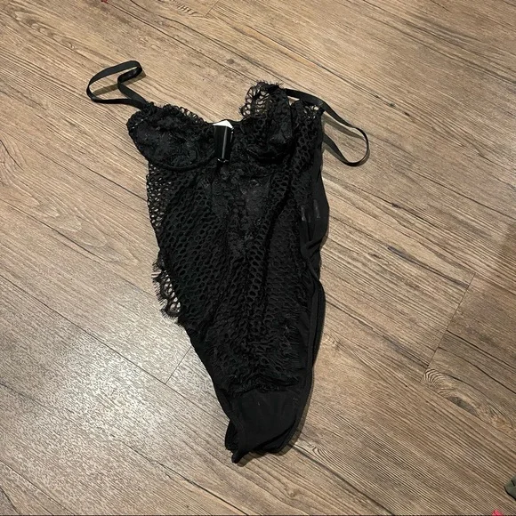 Nasty Gal | Such a Mesh Black Bodysuit in Black - Picture 2 of 10